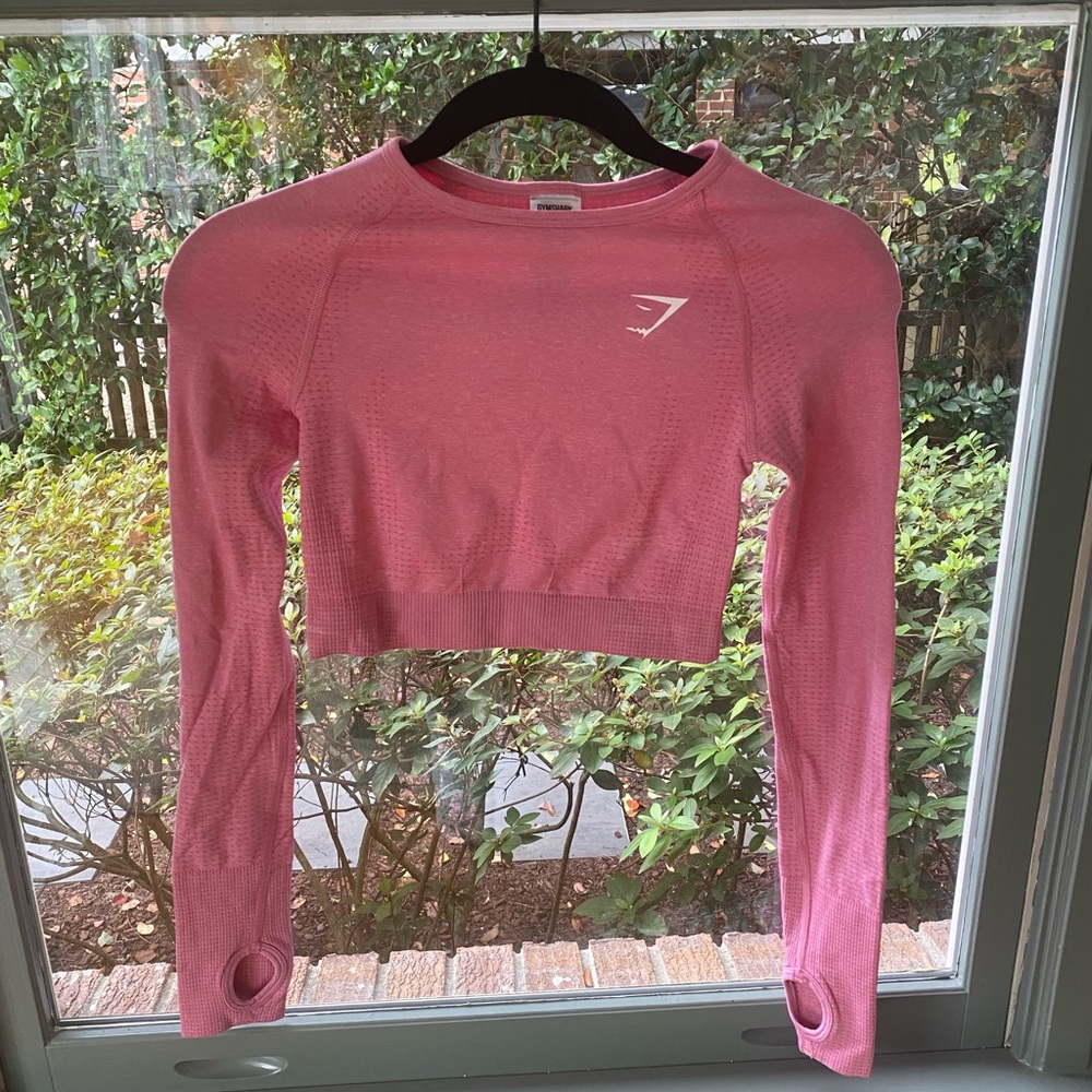 Gymshark XS Cropped Pink Workout top